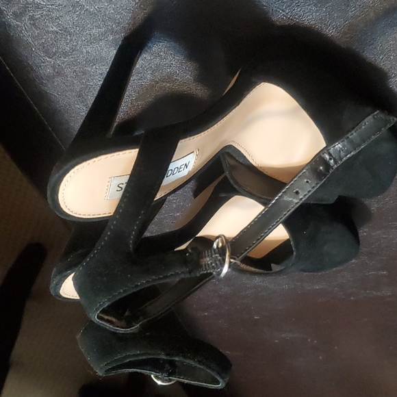 Steve Madden Suede Luv Platform - Picture 5 of 5